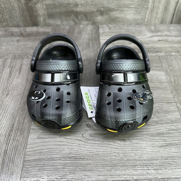 CROCS Batmobile Classic Infant size 4 Black Clog - Picture 4 of 9